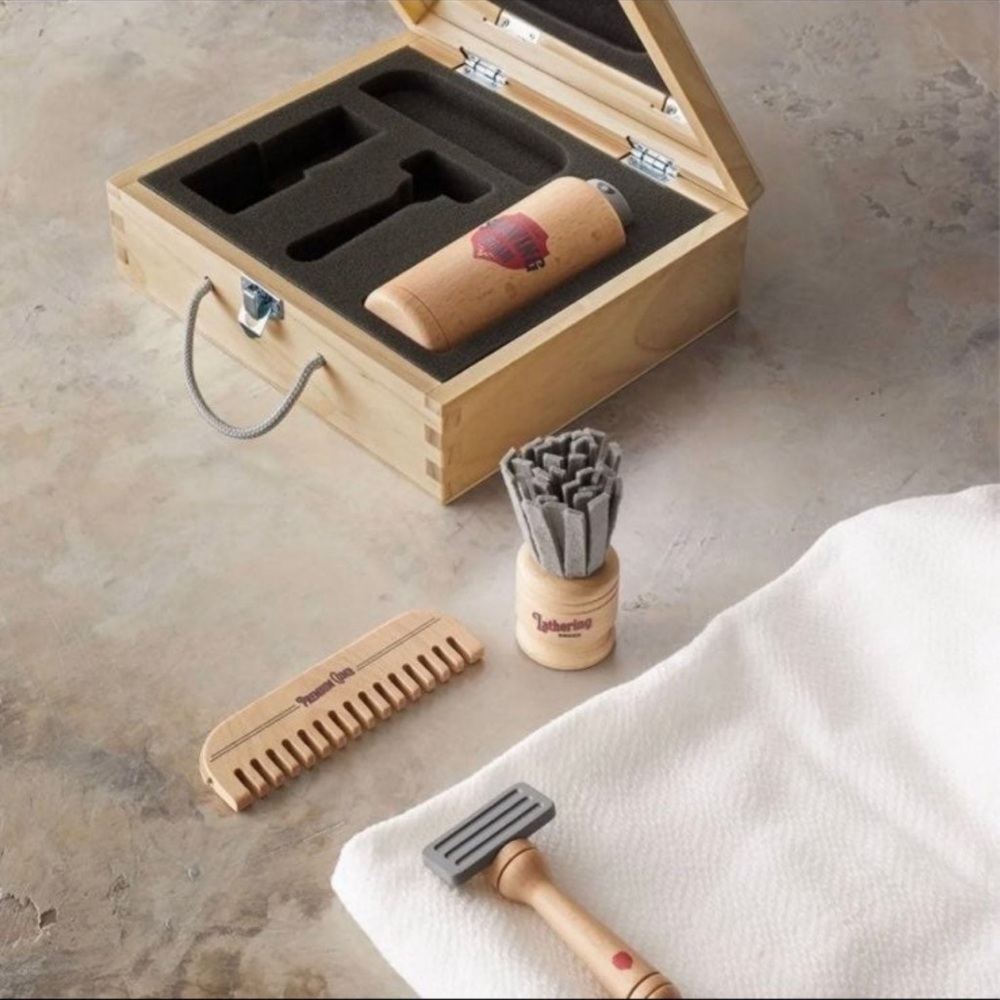 New Hearth & Hand Kids Pretend Wooden Toy Grooming Shaving Set
